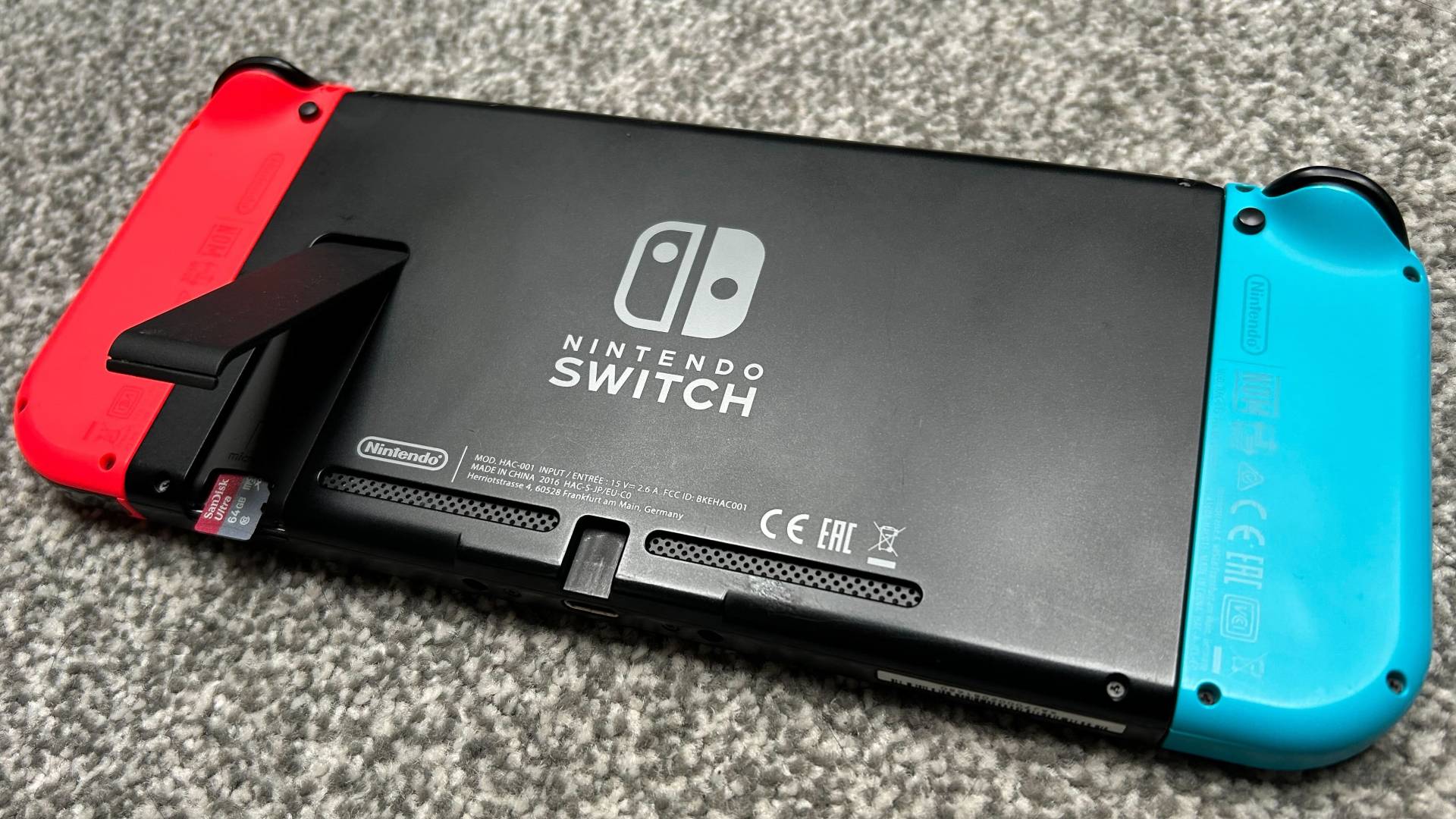 put memory card in switch